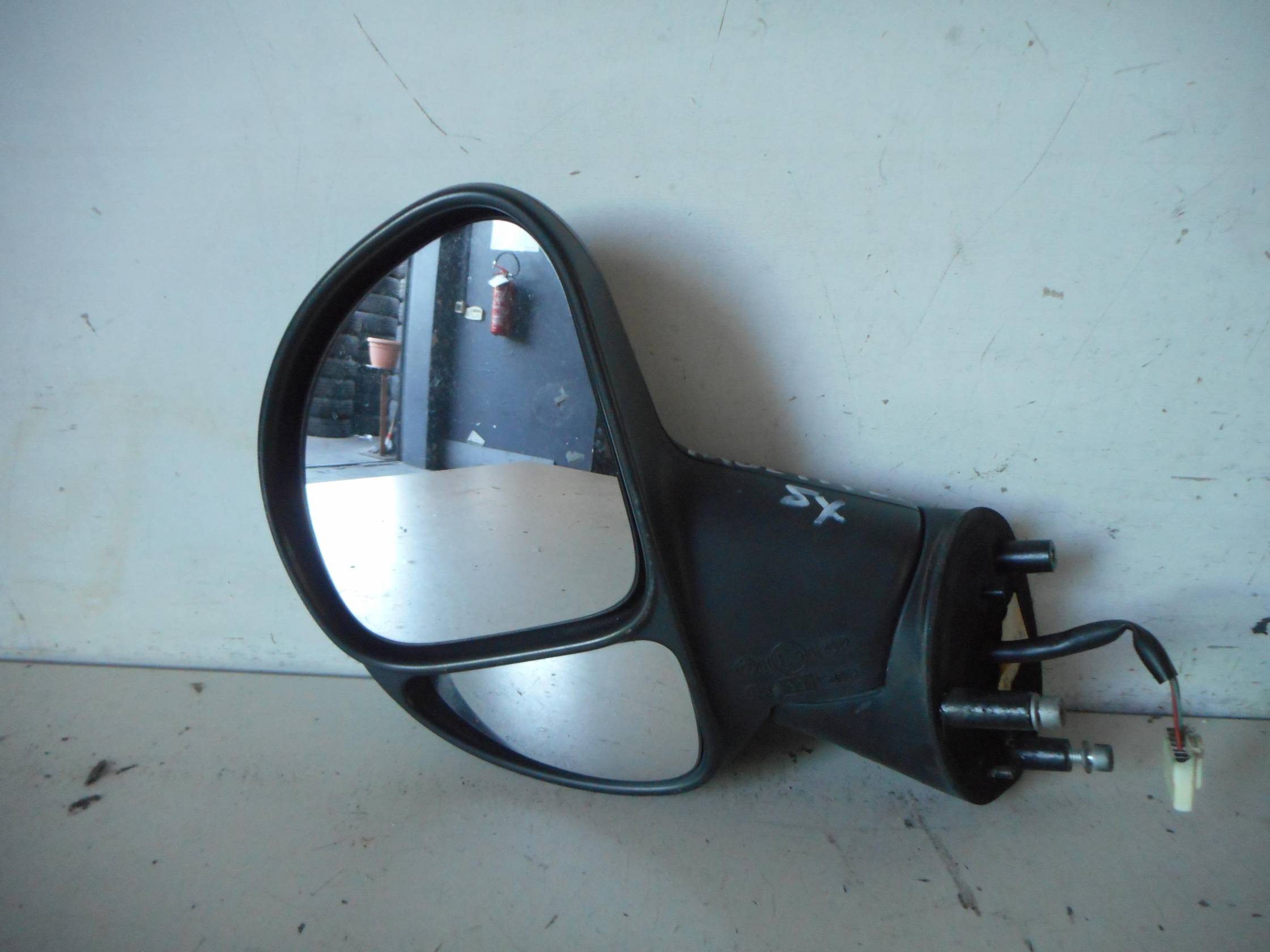 Retrovisore est. regolaz. elettr. sx.